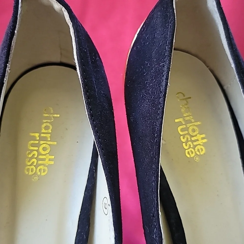 CHARLOTTE RUSSE sz9 suede platform stiletto with gold accents